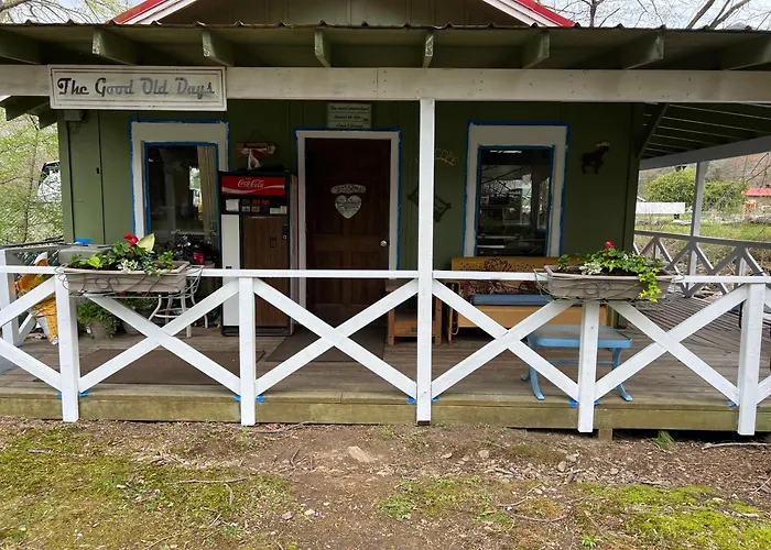Rolling Brook Inn